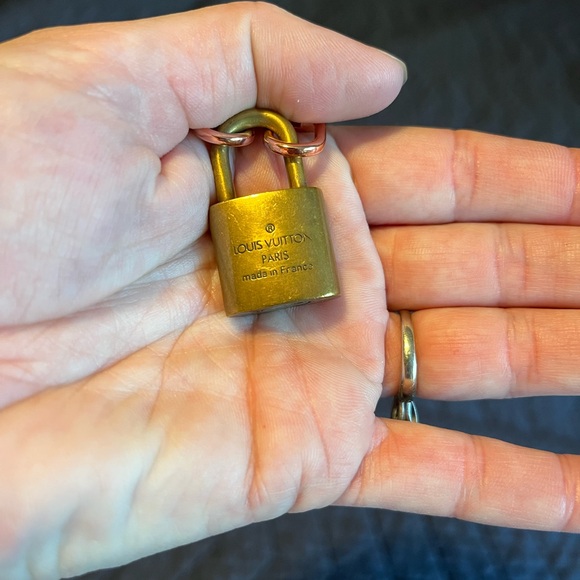 Authentic Louis Vuitton lock # 310.  Comes with 17” Rose gold chain. No key - Picture 2 of 11